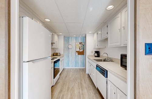 Bethany Beach House | Hidden Harbour Home Close to the Water w/Shared Pool, Private W/D, WiFi