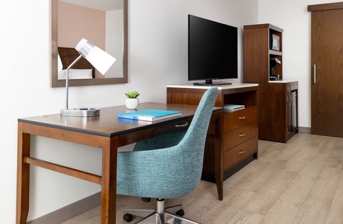 New Town Hotel | Hilton Garden Inn Key West/The Keys Collection