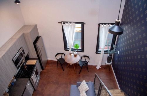 Center City Apartment | Hive Room Loft at The Kestrel