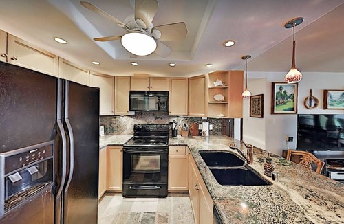 Kahana Condo | 🌺 Hololani Penthouse MAUI Oceanfront 🐋