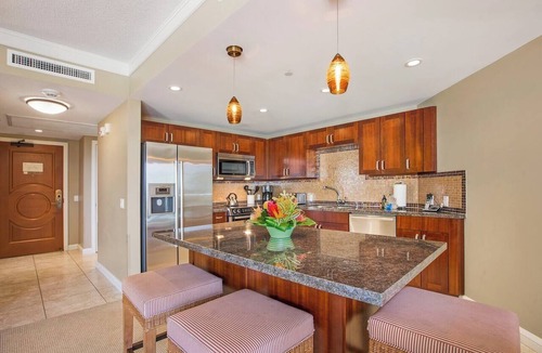 Kaanapali Condo | Honua Kai | Ocean View Studio Sleeps 4 | Car Incl. w/6+ Nights | HKH-323 by KBM