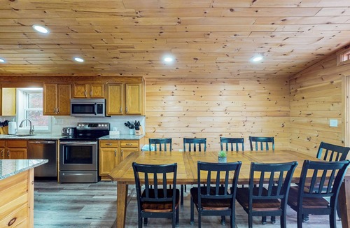White Haven House | Hot Tub, Dock, Pool Table! Lakefront Poconos Haven