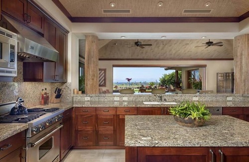Kaupulehu House | Hualalai 72-107 Pakui: Private Residence on the 14th Green With Maui Views.