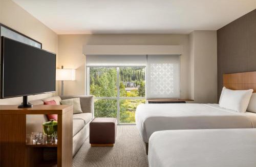 Mountain House Hotel | Hyatt Place Keystone - Dillon