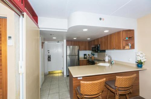 Waikiki House | Ilikai Tower 1323