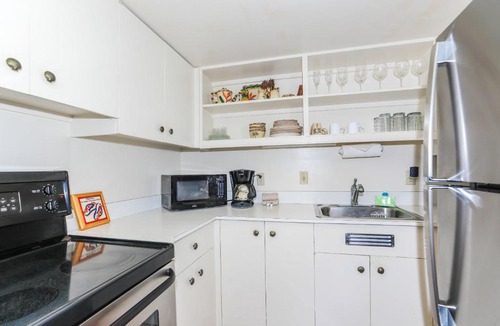 Waikiki House | Ilikai Tower 430