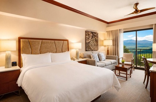 Ko Olina Resort | Incredible Marriott Beachfront KoOlina Resort + Luxury Resort Amenities Included