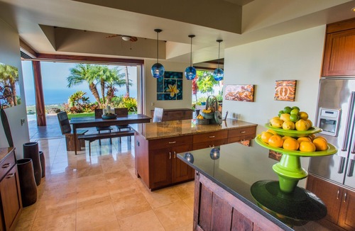 Kailua-Kona House | 🏖️Infinity Pool Kona Home | Panoramic Ocean Views