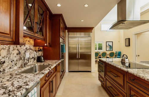 New Town House | *ISLAND OPULENCE @ MIDTOWN* Home & Pool + Last Key White Glove Service.