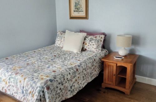 Stormstown Bed & Breakfast | Jayne's Timeless Treasures 1-Bedroom Bed and Breakfast in charming Port Matilda