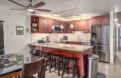 Kihei Condo | Kamaole Sands 2-406 - Luxurious Renovation - Penthouse Ocean Views - Split AC