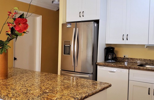 Kihei Condo | Kamaole Sands - 3BR/2BA, Ocean View- AC unit- great location