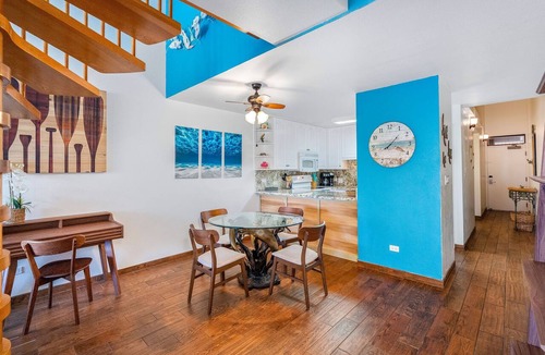 Kihei Condo | Kamaole Sands 7-405: Stunning Renovation, Large Lanai, Ocean View, Full Split AC