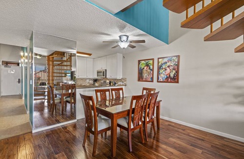 Kihei Condo | Kamaole Sands 7-406 - Courtyard and Ocean Views - Stunning Renovation - Split AC