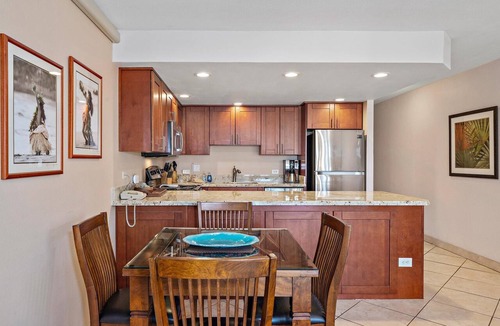 Kihei Condo | Kamaole Sands 9-301 - Luxurious Renovation, Split AC, Wi-Fi, Ocean View Condo