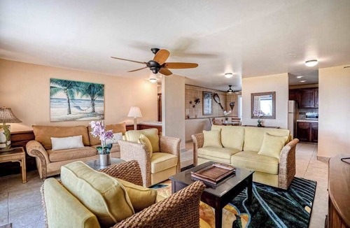 Kapaa Condo | Kapaa Condo with Shared Pool Just Steps from the Beach