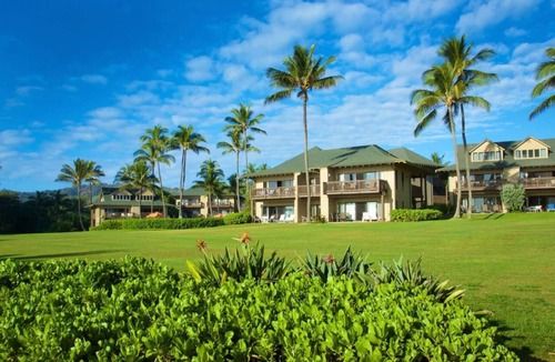 Lihue Condo | Kauai 1 bedroom Sleeps 4