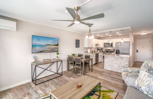 Kihei Condo | Kihei Akahi C-411 - Modern Top to Bottom Remodel, Split-AC, across from Kam II