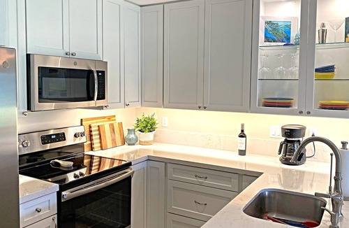 Kihei Condo | Kihei Ground-Floor Condo Steps to Kamaole III Beach King Bed Pool & A/C