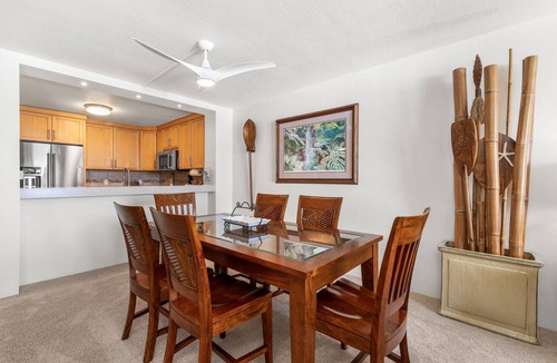 Kailua-Kona Condo | Kona By the Sea #302 Oceanfront 2-Bedroom Retreat with Central A/C