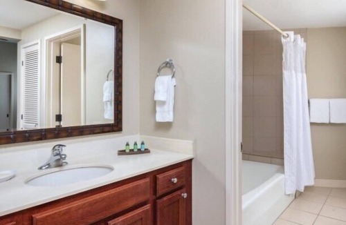 Kailua-Kona Resort | Kona | Family Hawaii Coast Stay | Pool + Views | 2BR