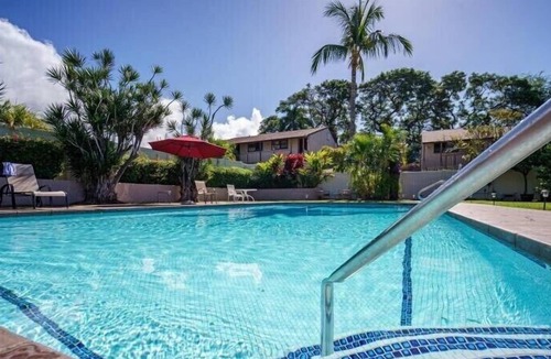 Historic Lahaina Front Street Bed & Breakfast | Lahaina 1 Block to Front St Shared 2 Bedroom Condo, 1 Private Bedroom For Guests