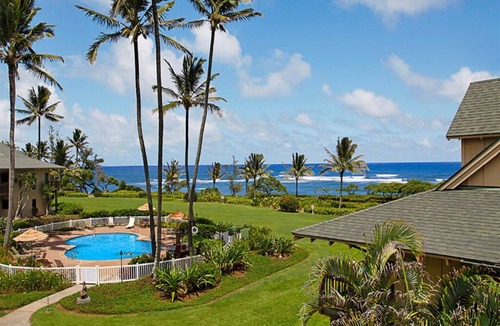 Lihue Condo | Lanai to Lawn! Chic Kitchen+Bath, Ceiling Fans, WiFi, Tile Floors–Kaha Lani 110