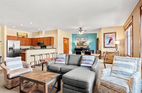 Peak 9 Condo | Large 2 Bdrm on Main St/Peak 9 Base; Hot Tubs/Pool