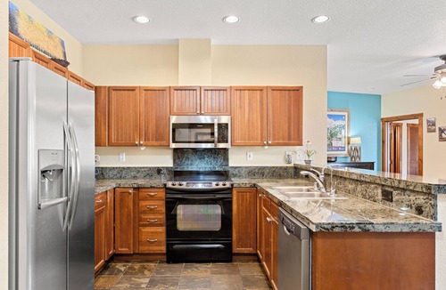 Peak 9 Condo | Large 2 Bdrm on Main St/Peak 9 Base; Hot Tubs/Pool