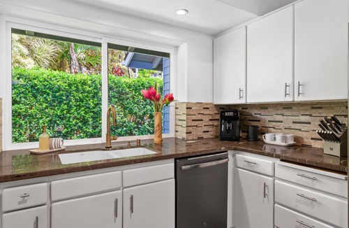 Princeville House | Laule'a 'Ohana Hale - Luxurious 'Ohana home with A/C