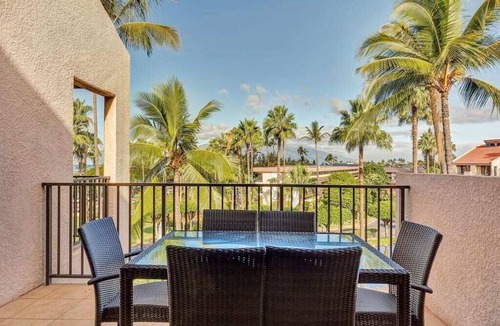 Kihei Condo | Live in Luxe Style w/Modern Kitchen, WiFi, Washer/Dryer–Kamaole Sands 10413