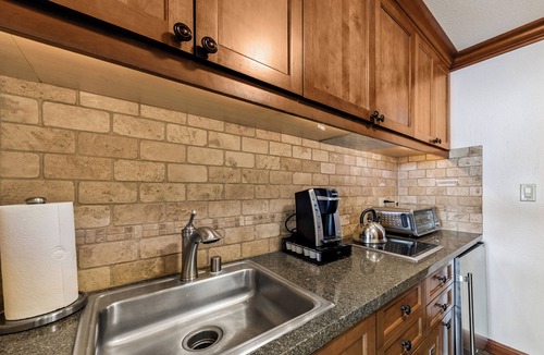 Olympic Valley Condo | Located @ Everline Resort & Spa, Pools/Spas/Golf/Ski-in&out/Sledding/Ice Skating