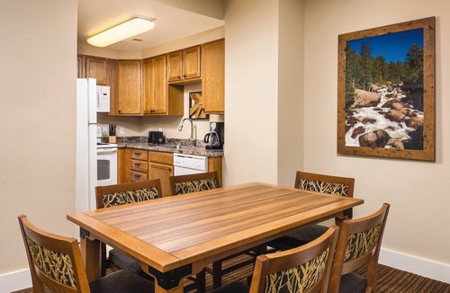 Estes Park Resort | Located on the Big Thompson River!