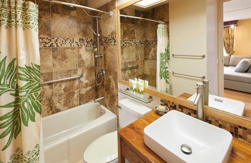 Princeville Condo | Loft Condo with Partial Ocean View