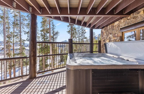 Three Peaks House | Log Masterpiece with 5 Master Suites, Pool Table, Hot Tub