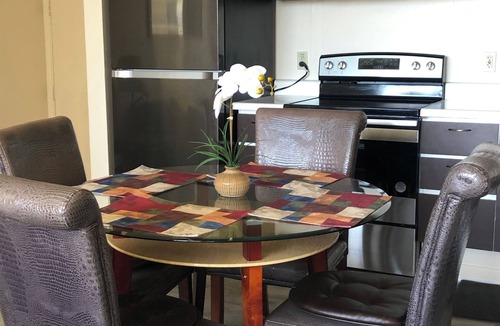 Waikiki Condo | Lovely 1-bedroom w/ocean view, WiFi, AC & FREE Parking
