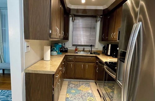 Drexel Hill House | Lovely 3-bedroom home away from home. Near Philly and Airport.
