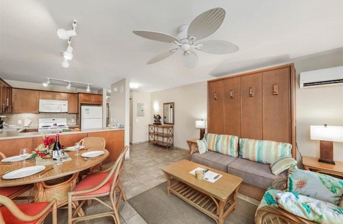 Kapaa House | Lush Garden Island Condo Pono Kai Resort H105