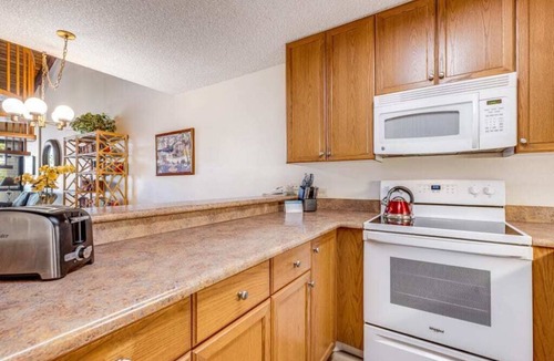 Kihei Condo | Lush Green and Ocean Views W/Lanai–Kamaole Sands