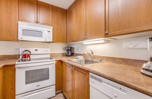 Kihei Condo | Lush Green and Ocean Views W/Lanai–Kamaole Sands