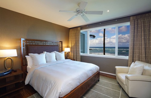 Kahuku Villa | Luxury Beachfront Turtle Bay Ocean Villa G218