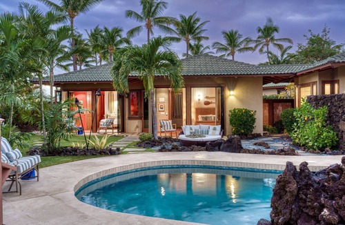Kamuela House | Luxury Hawaiian Retreat - Beach Club, Pool/Spa, Gazebo, Golf Cart & E-Bikes