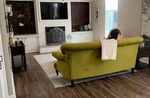 Oakwood Historic District House | Luxury Spa Suite on 3rd