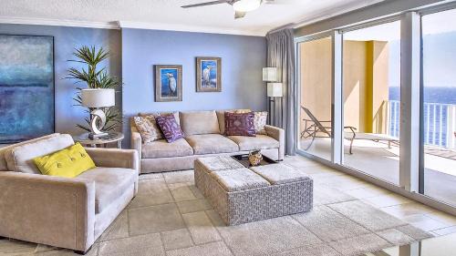 West Panama City Beach Resort | Luxury Vacation Escape Free Beach Service Come Relax Book Now!