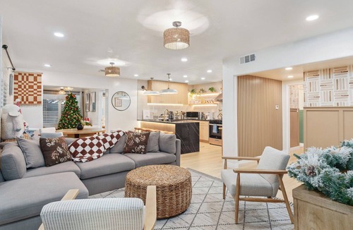 Sherwood Forest and Thistle Development House | Magical Villa - 10 BEDS - Disneyland & SoCal Gems- Luxury Stays
