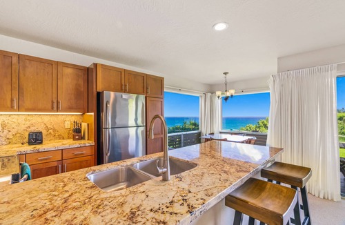 Princeville Condo | Majestic Ocean Views from Pali Ke Kua 127