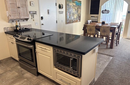 Makaha Condo | Makaha ocean view - 3 bedroom, 1 bath - Family friendly!