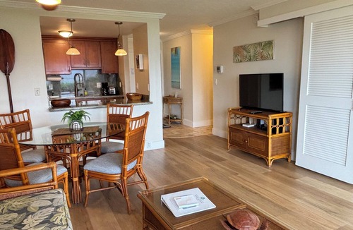 Maalaea Condo | Makani A Kai A6 - On The Beach Steps To The Sand