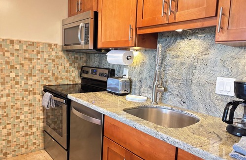 Maalaea Condo | Makani A Kai A6 - On The Beach Steps To The Sand