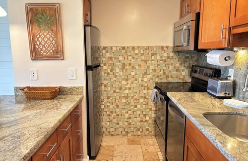 Maalaea Condo | Makani A Kai A6 - On The Beach Steps To The Sand